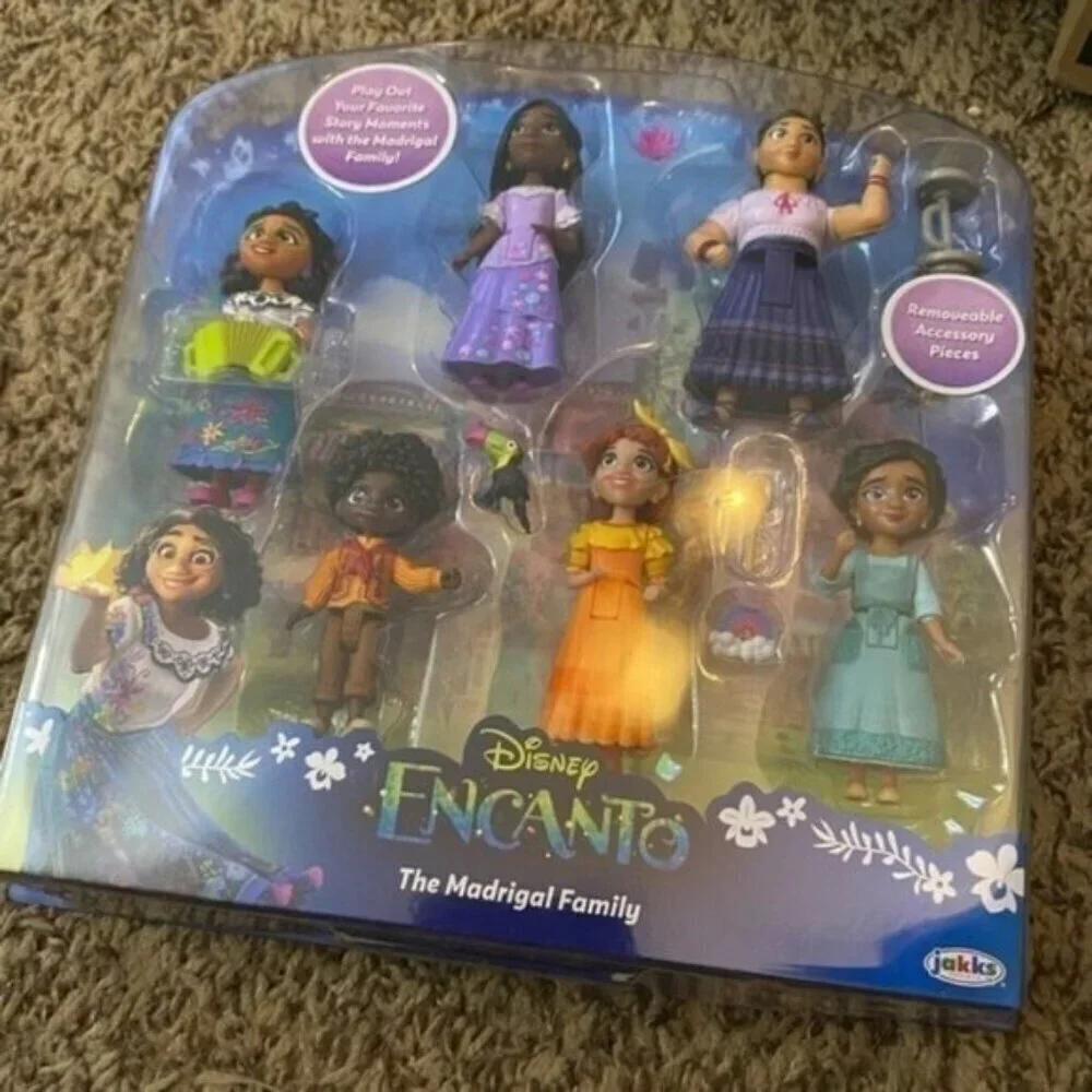 Disney Encanto Doll Figures, The Madrigal Family 6-Pack Set